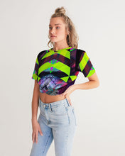 Load image into Gallery viewer, GALAXY GEO URBAN Women&#39;s Twist-Front Cropped Tee
