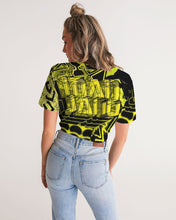 Load image into Gallery viewer, NOMELLOW MANJANO Women&#39;s Twist-Front Cropped Tee
