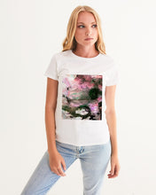 Load image into Gallery viewer, Chalkwater Crush Women&#39;s Graphic Tee

