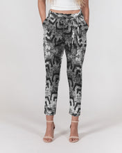 Load image into Gallery viewer, batik_white and black Women&#39;s Belted Tapered Pants
