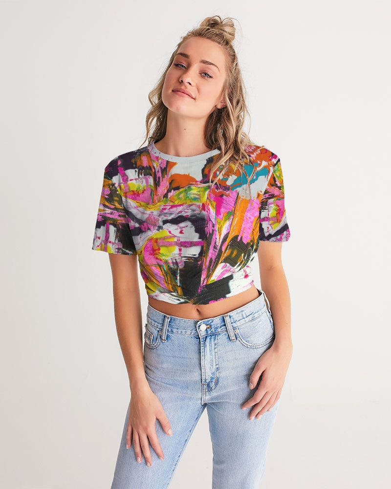 POUR PARTY Women's Twist-Front Cropped Tee