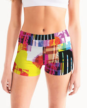 Load image into Gallery viewer, urbanAZTEC Women&#39;s Mid-Rise Yoga Shorts
