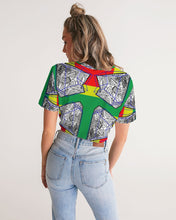 Load image into Gallery viewer, FUNKARA POLYGON CLOTH 1 Women&#39;s Twist-Front Cropped Tee
