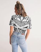 Load image into Gallery viewer, Craglines Shift Women&#39;s Twist-Front Cropped Tee
